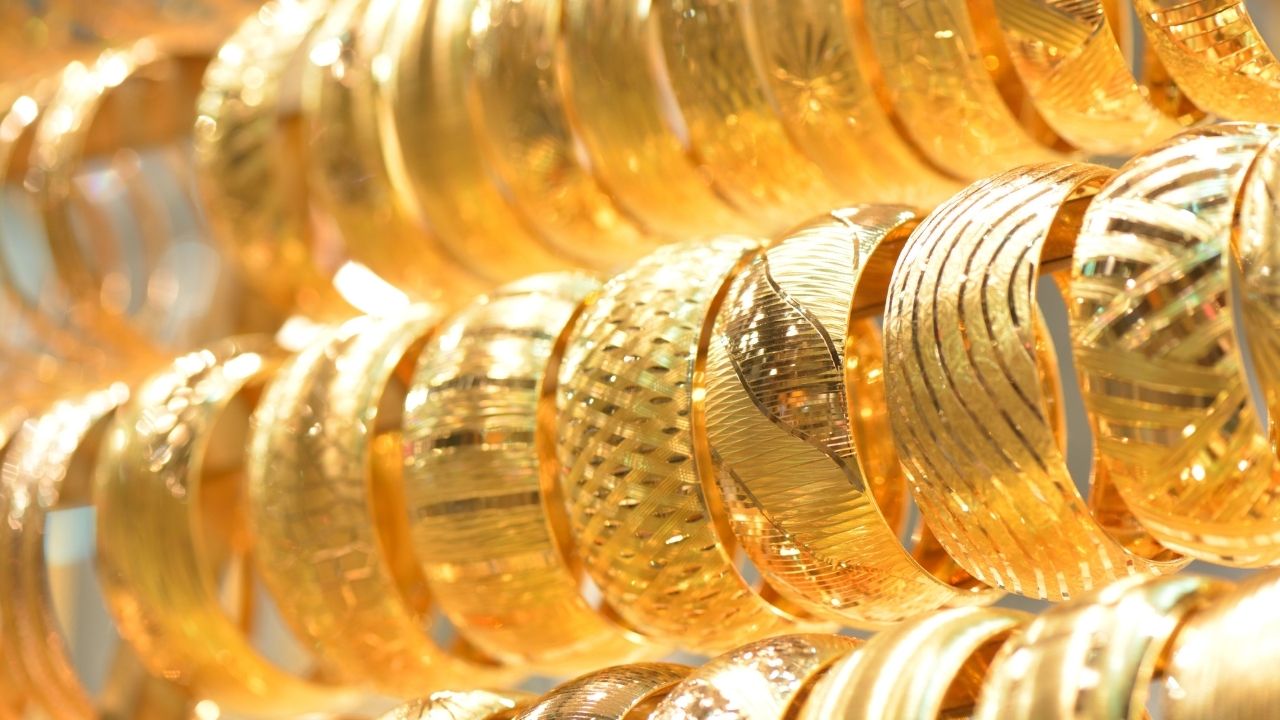 Dolar sahneye çıktı, altın geri adım attı!